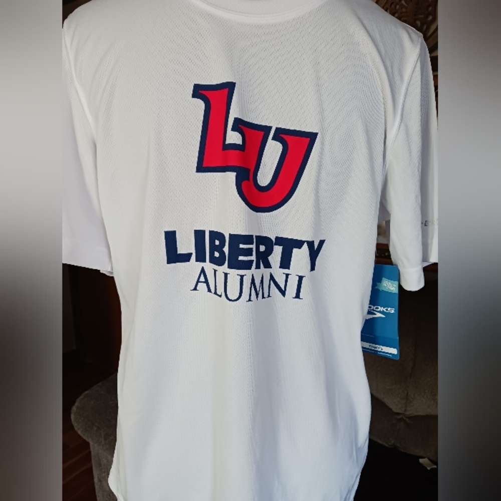 Men's Liberty University Brooks stretch T shirt